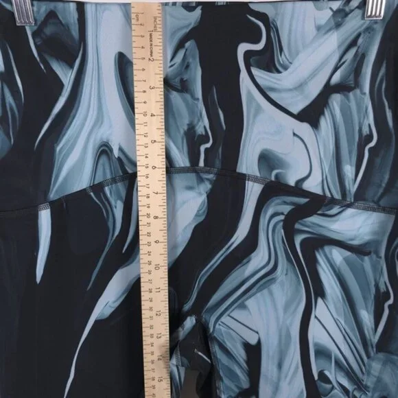 NWT SPANX Booty Boost 7/8 Printed Marble Leggings 50244R Marbled Size 2X